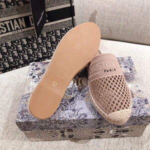 D i o r slides