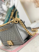 Load image into Gallery viewer, Cha boy silver/gold