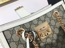 Load image into Gallery viewer, Gucci padlock