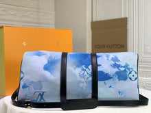 Load image into Gallery viewer, Lv blue duffle 40cm
