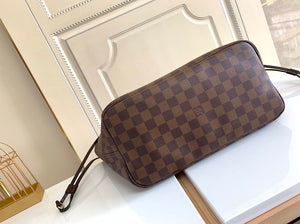 Lv neverfull check red