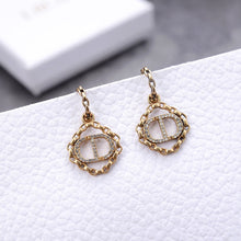 Load image into Gallery viewer, D i o r earrings