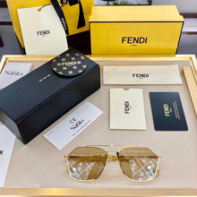 Load image into Gallery viewer, Fendi sunnies