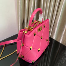 Load image into Gallery viewer, V a l e n t I n o pink 25cm