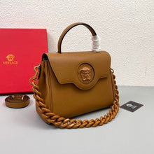 Load image into Gallery viewer, V e r s a c e brown 26-12-20CM 。