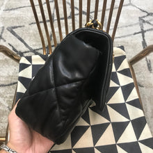 Load image into Gallery viewer, C h a n e l black 20  30 10(cm)
