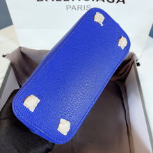 Load image into Gallery viewer, Balenciaga blue two sizes