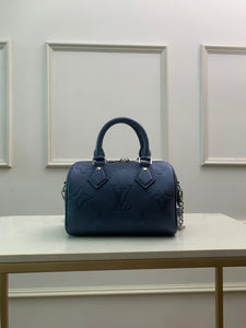 L v speedy navy