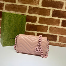 Load image into Gallery viewer, G u c c i pink 22cm