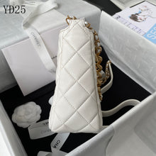 Load image into Gallery viewer, C h a n e l white 16×19.5×8.5cm