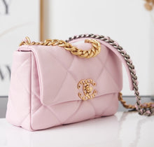 Load image into Gallery viewer, C h a n e l pink 26cm