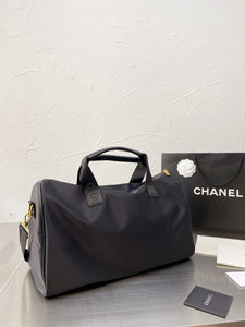 C h a n e l duffle  Size:44*25