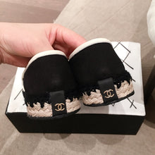 Load image into Gallery viewer, Chanel black espadrilles