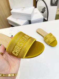 D I o r slides