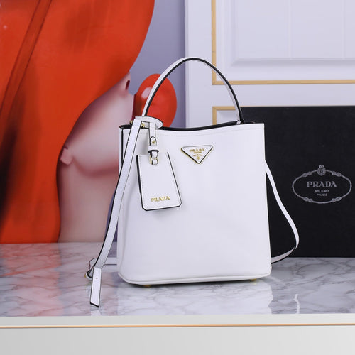 P r a d a white 23cm