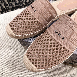 D i o r slides