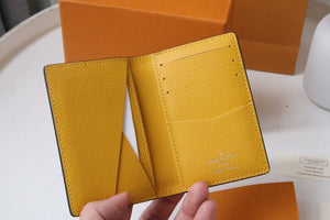 L v pocket wallet