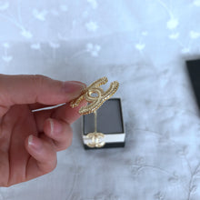 Load image into Gallery viewer, C h a n e l earrings
