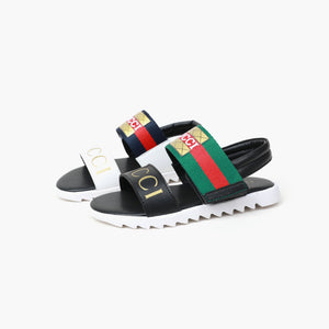 G u c c I slides