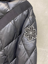 Load image into Gallery viewer, Chanel jacket