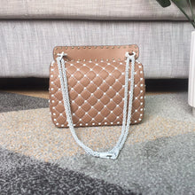 Load image into Gallery viewer, Valentino rockstud