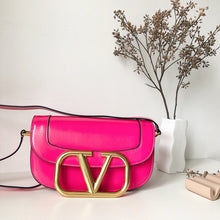 Load image into Gallery viewer, V a l e n t I n o pink 26.5x9x15cm