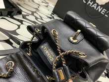 Load image into Gallery viewer, C h a n e l backpack 18×18×12cm
