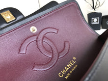 Load image into Gallery viewer, Chanel classic 25cm