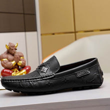 Load image into Gallery viewer, L v loafers