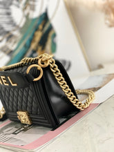 Load image into Gallery viewer, Cha boy black /gold