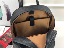 Load image into Gallery viewer, G u c c i backpack W31.5 H41 D14.5,