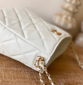 C h a n e l white