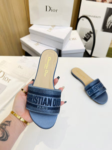 D I o r slides