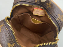 Load image into Gallery viewer, L v pouch 12*17*4