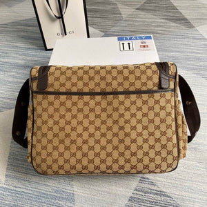 G u c c i baby bag