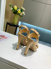 Load image into Gallery viewer, L v 10.5 heels 35-41