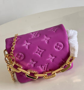 L v pouch