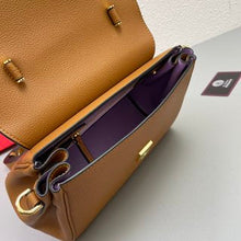 Load image into Gallery viewer, V e r s a c e brown/gold 26-12-20CM 。