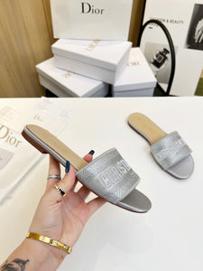 D I o r slides