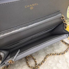Load image into Gallery viewer, Chanel caviar Size:19x12 cm