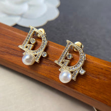 Load image into Gallery viewer, D i o r earrings