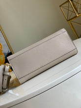 Load image into Gallery viewer, Lv day bag cream