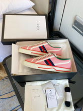 Load image into Gallery viewer, G u c c I tennis sneakers
