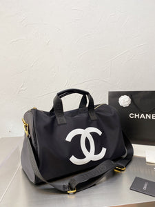 C h a n e l duffle  Size:44*25