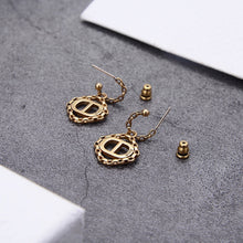 Load image into Gallery viewer, D i o r earrings