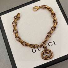 Load image into Gallery viewer, G u c c I bracelet