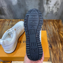 Load image into Gallery viewer, Lv sneakers