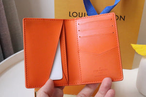 L v pocket wallet