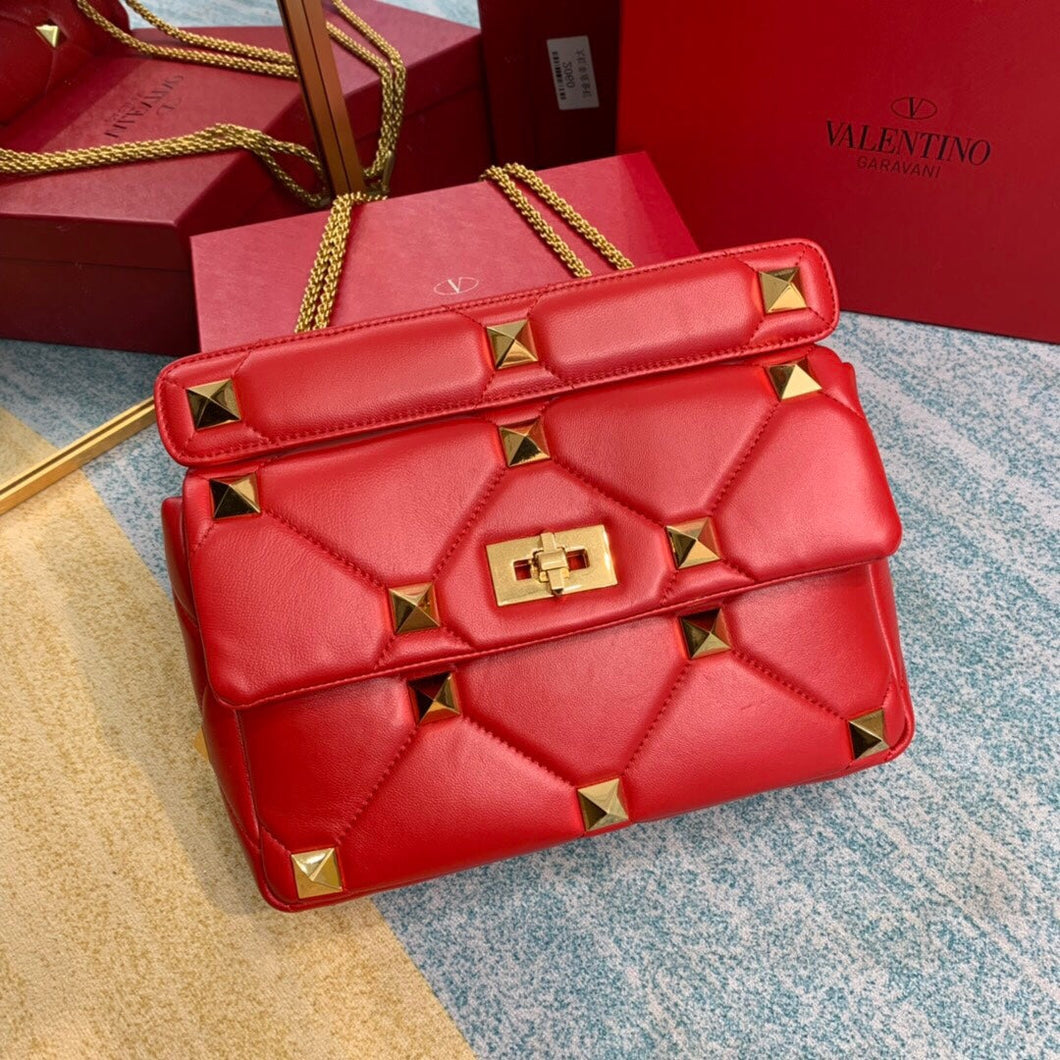 V Garavani Roman Stud red 28x20x12cm