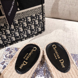 D i o r slides black
